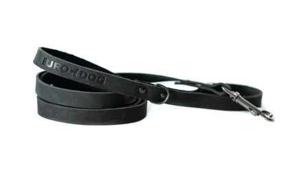 Sporty Midnight Black Leather Leash